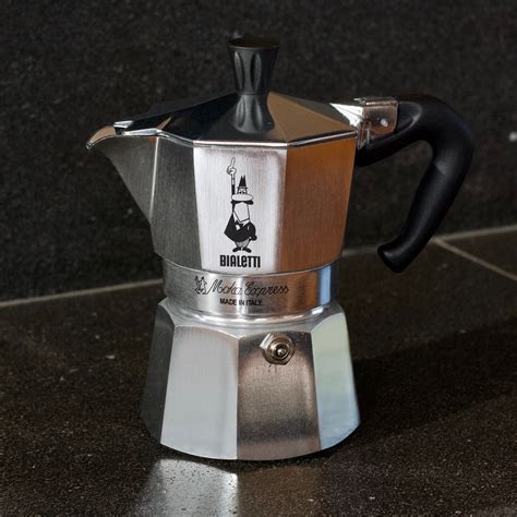 bialetti moka express stovetop.